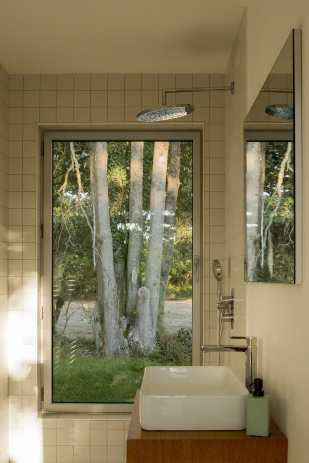 La maison autour de l&rsquo;arbre - Figura Studio